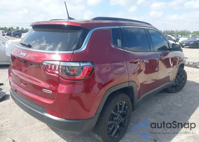 3C4NJDFBXNT129800: 42108134