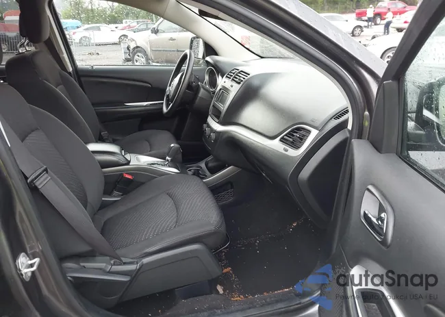 3C4PDCAB5HT608115: 42107602