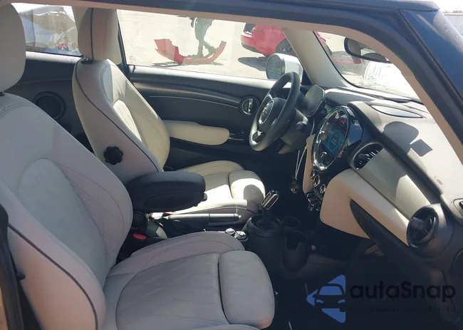 WMW53DH09P2T51901: 42108680