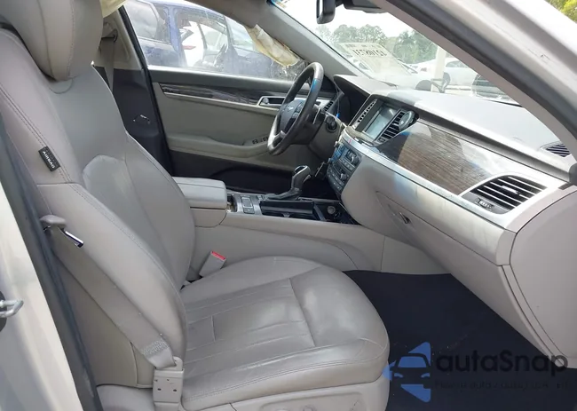 KMHGN4JE5HU194946: 42108731