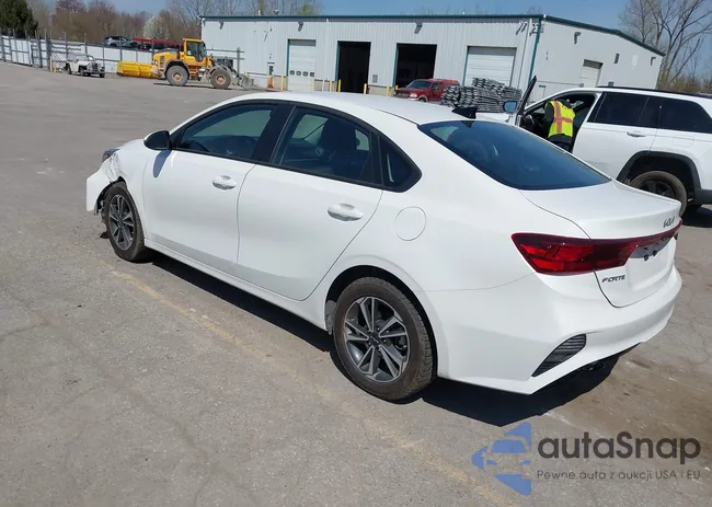 3KPF24AD6RE786274: 42108741