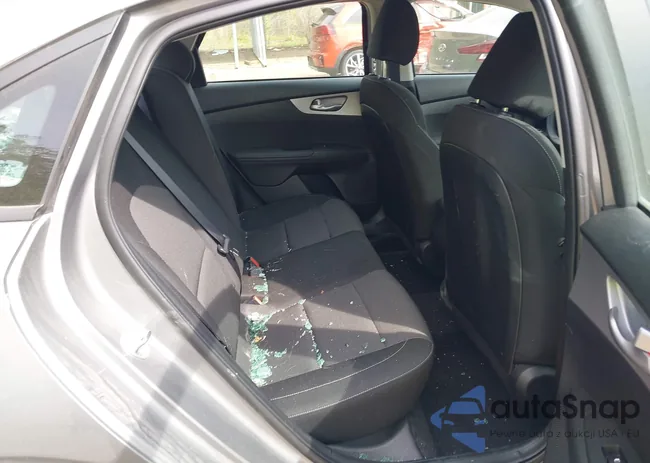 3KPF24AD6RE761309: 42108782