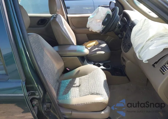 1FMYU02192KB15373: 42108982