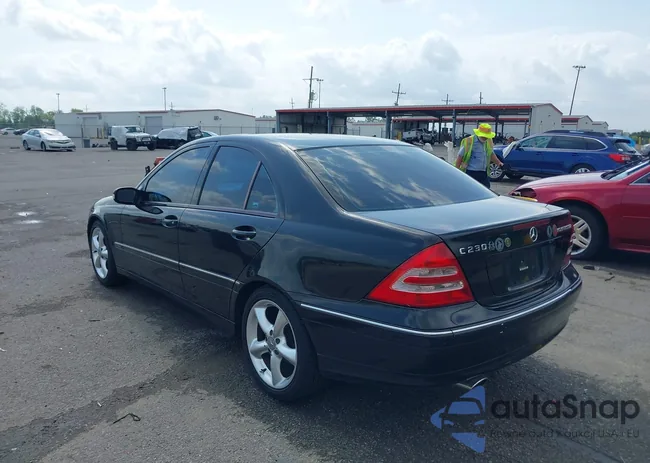 WDBRF40J64F505984: 42108989