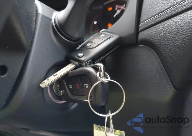 2T3K1RFV8SC322575: 42109099