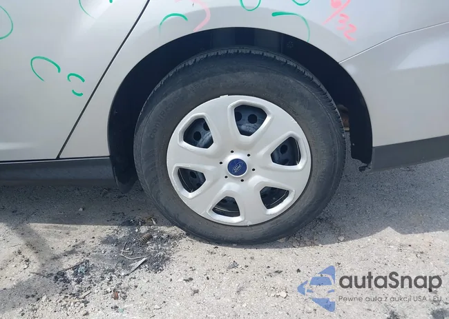 1FADP3E26JL251622: 42109195