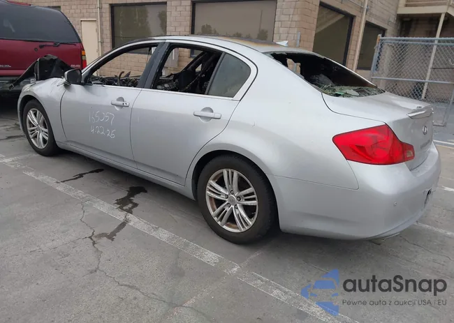 JN1CV6AP5AM405541: 42108412