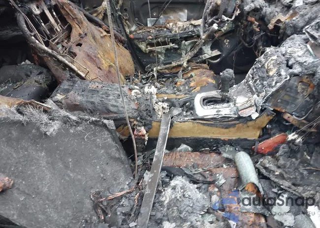 JN1CV6AP5AM405541: 42108412