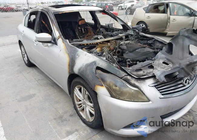 JN1CV6AP5AM405541: 42108412