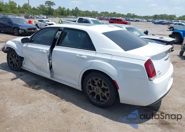 2C3CCAGG8JH268941: 42108503