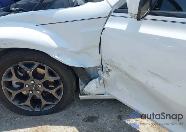 2C3CCAGG8JH268941: 42108503