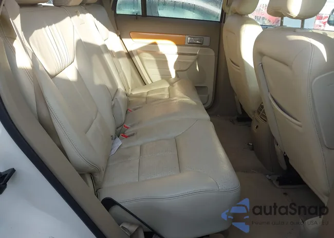 2LMDU68C07BJ08456: 42108582