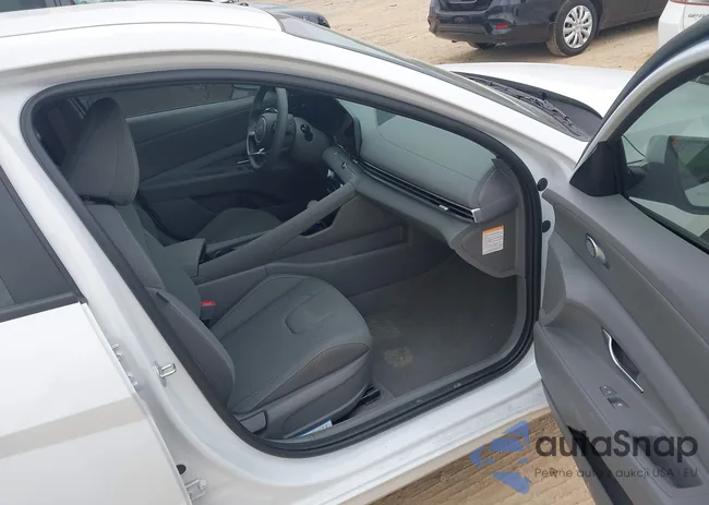 KMHLM4DJ1RU104414: 42109659