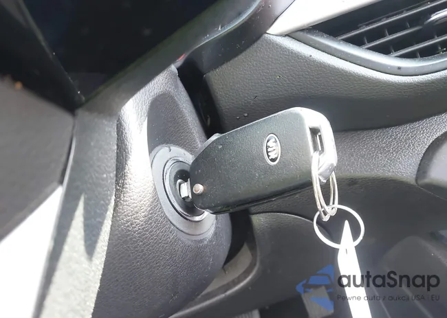 3KPF24AD0ME322311: 42109781