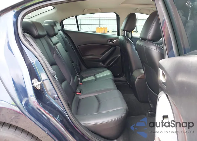 3MZBN1V39JM197832: 42109979