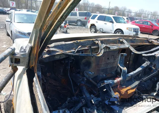 1GCHK232X4F198577: 42110061