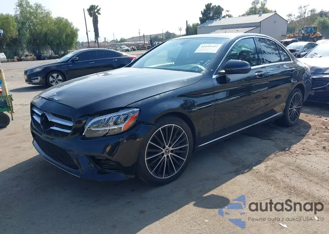 W1KWF8DB1LR571229: 42109402