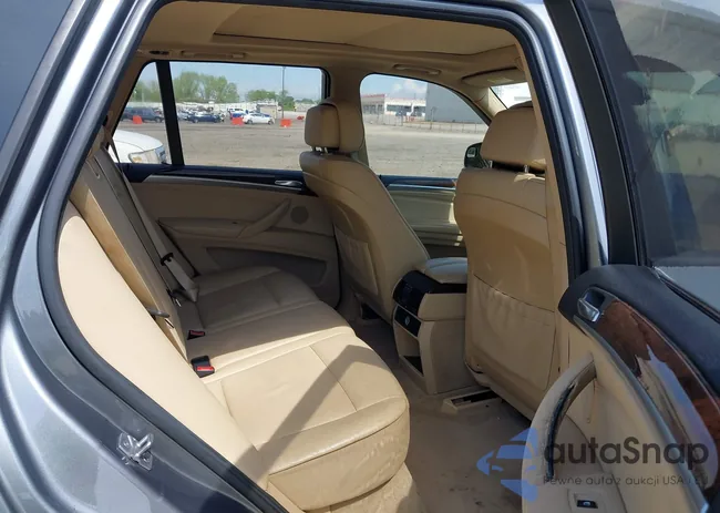 5UXFE4C57AL279617: 42110783