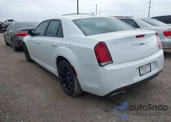 2C3CCAAG5KH693740: 42110863