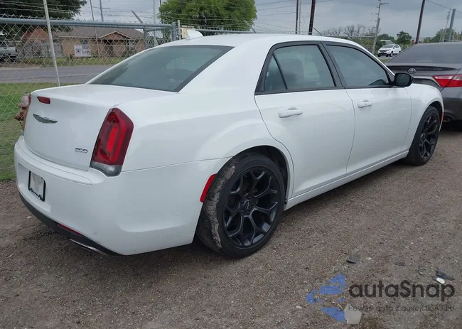 2C3CCAAG5KH693740: 42110863