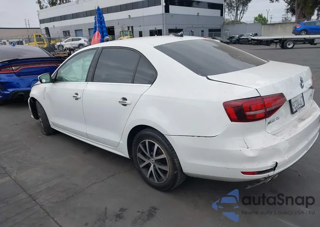 3VWDB7AJ6JM227877: 42110910