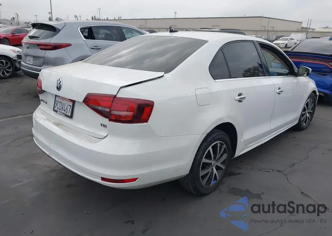 3VWDB7AJ6JM227877: 42110910