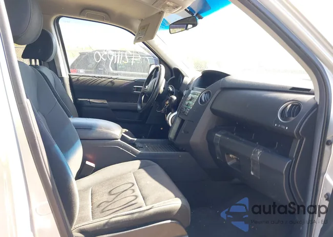 5FNYF4H26BB100266: 42111030