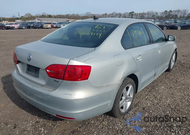 3VWLL7AJ3CM036803: 42111623