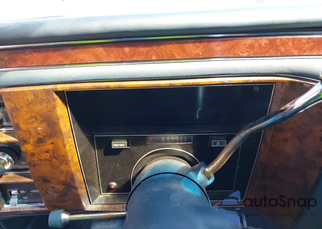 1G6DW547XMR708197: 42112042