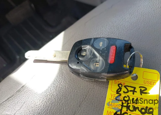 1HGCP3F84BA004381: 42112114