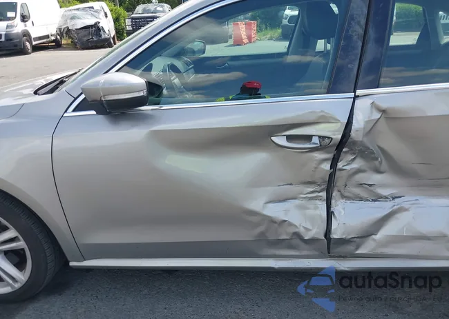 1VWBT7A31EC080395: 42112603