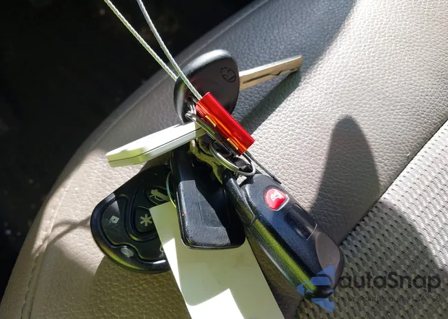 KM8JUCAG3FU967527: 42112736