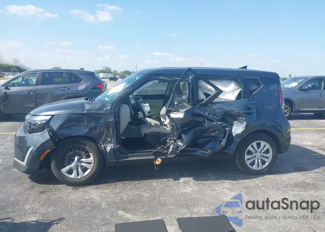 KNDJ23AU2P7197658: 42113575