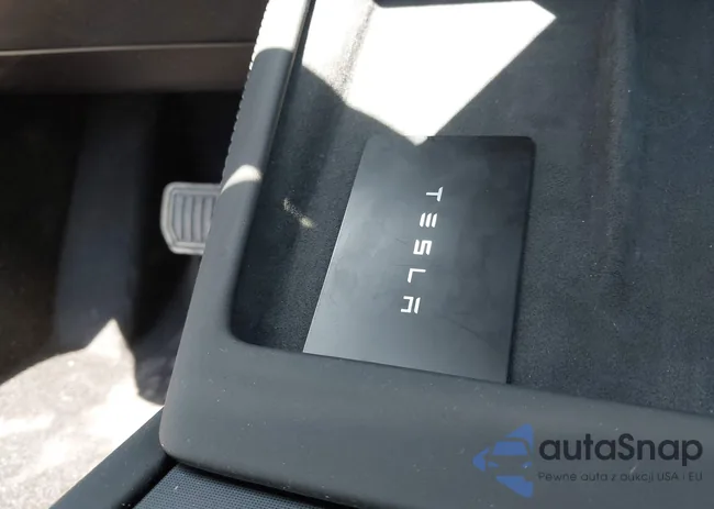 5YJ3E1EB0RF817515: 42113749