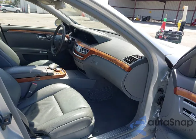 WDDNG71X77A018785: 42114156