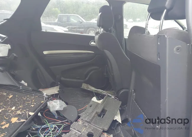 1C4SDJFT4LC301863: 42113324