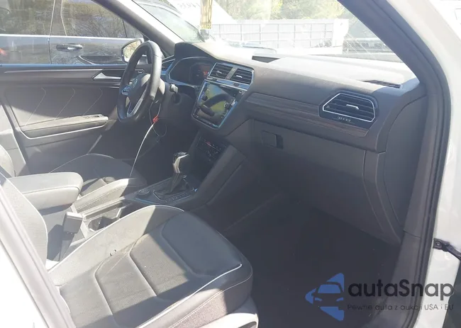 3VV4B7AX9NM176468: 42114935