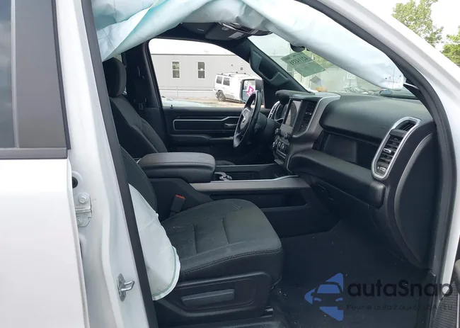 1C6SRFFT7LN327786: 42114331