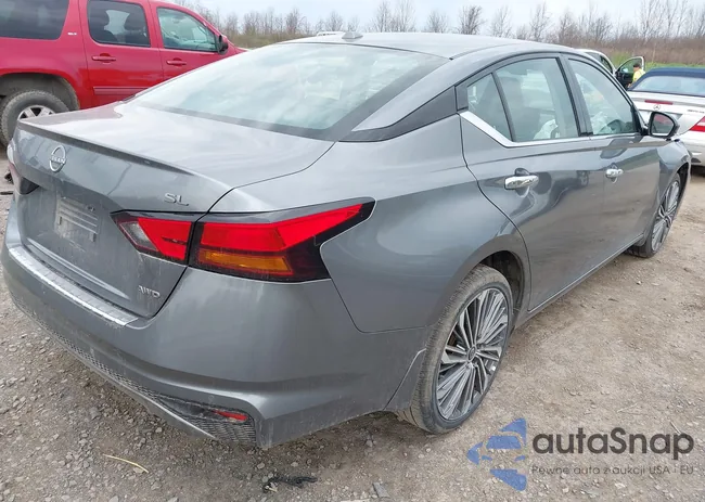 1N4BL4EW4PN325953: 42114453