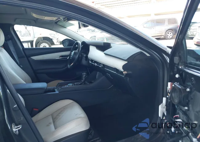 3MZBPBEY7PM384765: 42114479