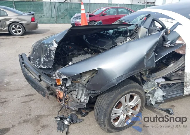 1HGCP2F49AA184074: 42115636