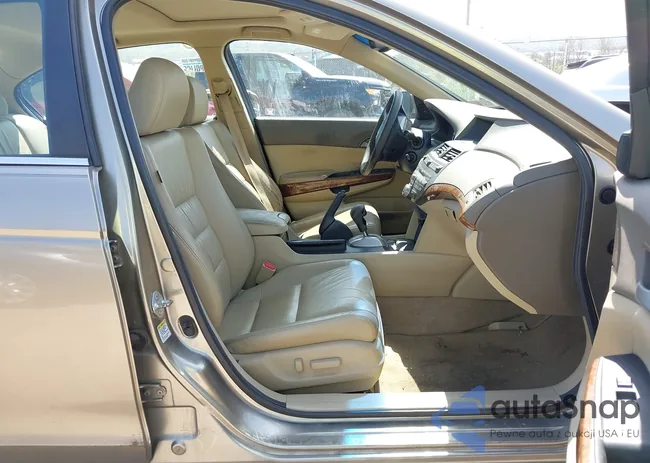 5KBCP3F8XAB001457: 42115758