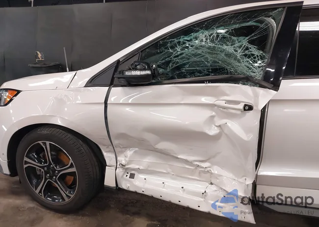 2FMPK4AP7KBB84720: 42115941