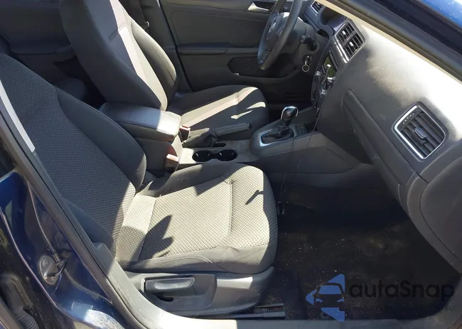 3VW2K7AJ4EM256582: 42115329