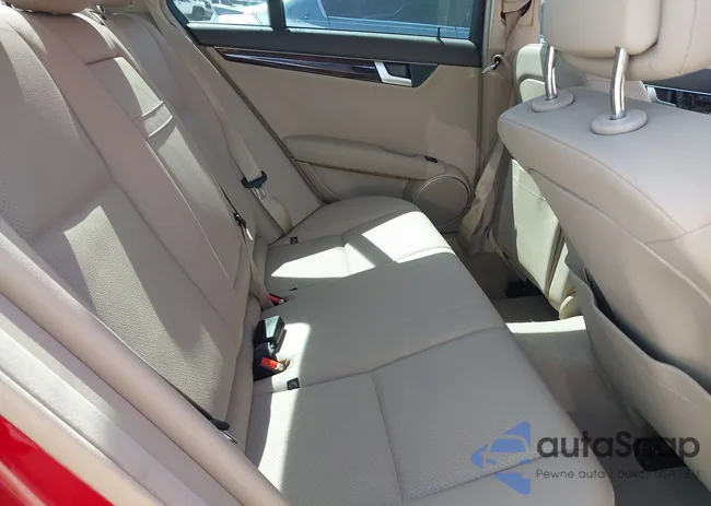 WDDGF4HBXEG196978: 42116809