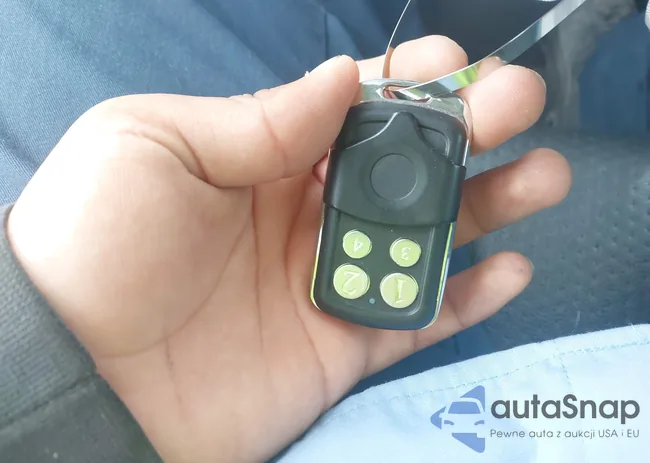 3VWD17AJXEM240334: 42116810