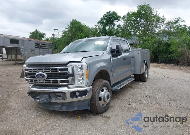 1FT8W3DN5PEE00688: 42117108