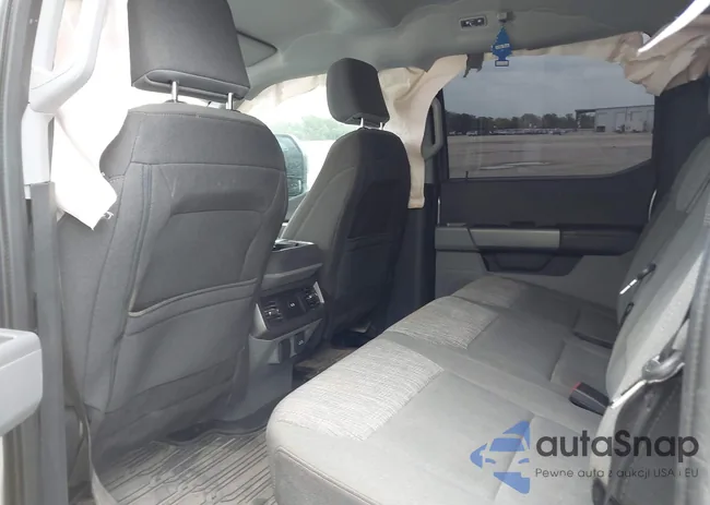 1FT8W3DN5PEE00688: 42117108