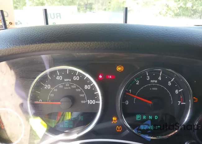 1C4BJWEG2HL678001: 42117155