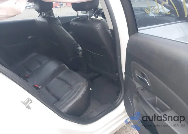 1G1PE5SB8F7152600: 42117566